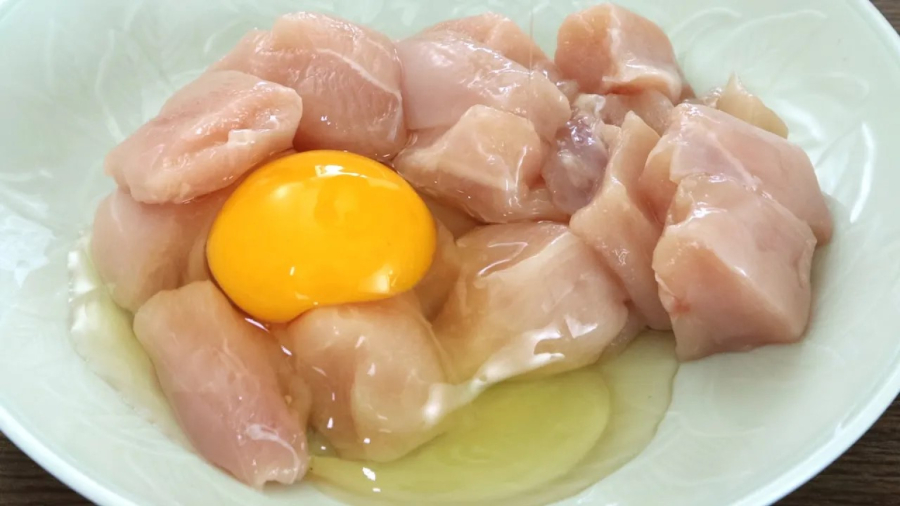 طرز تهیه خوراک مرغ خوشمزه در ۱۰ دقیقه! دستور پخت غذای سریع و آسان